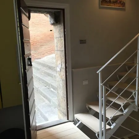 Loft In Centro A Апартаменты Сиена
